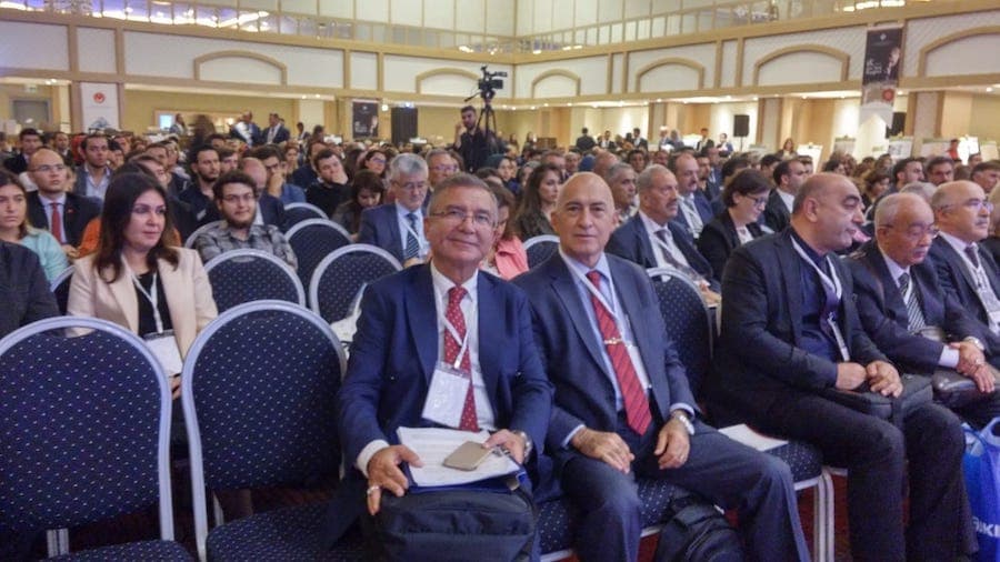 İktisadi, İdari ve Sosyal Bilimler Fakültesi V. Dekanı Prof. Dr. Celalettin Yavuz... İstanbul Topkapı Üniversitesi