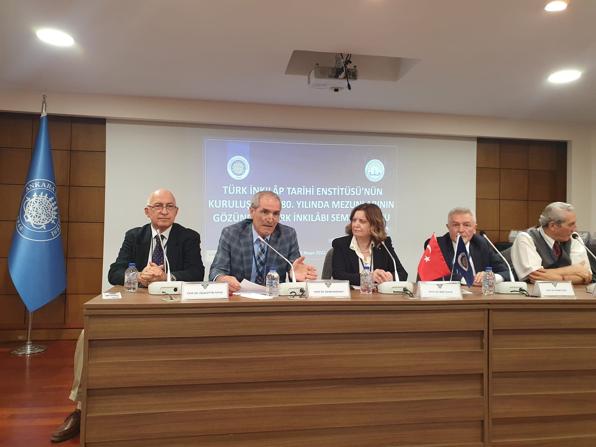 Prof. Dr. Celalettin Yavuz Ankara Üniversitesi Sempozyumunda konuştu İstanbul Topkapı Üniversitesi