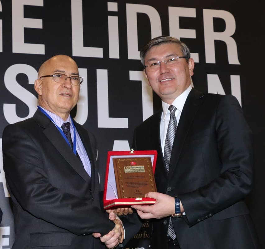 Prof. Dr. Celalettin Yavuz Bilge Lider Nursultan Nazarbayev Sempozyumu'nda! İstanbul Topkapı Üniversitesi